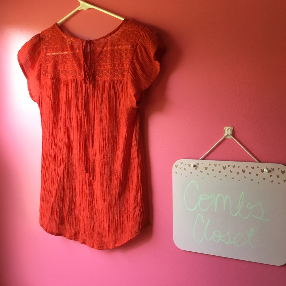 Red t-shirt - Picture 4 of 7